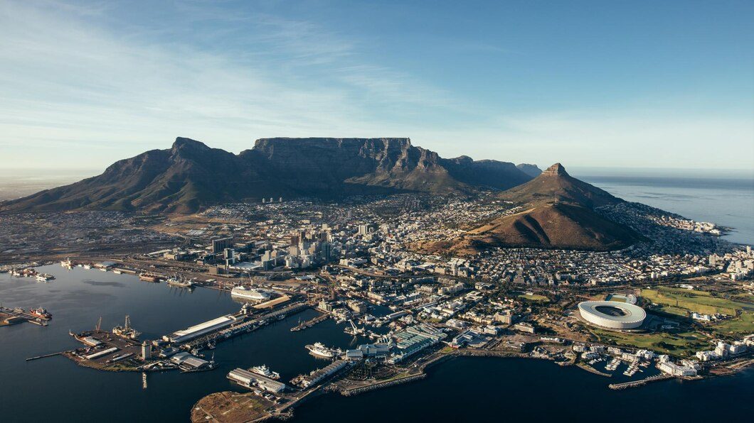 Cape Town + Garden Route + Safari